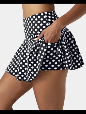 HALARA Black and White Polka Dot Skater Skirt